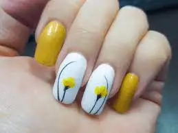 Flowers-Nail-Art-For-Any-Occasion-6