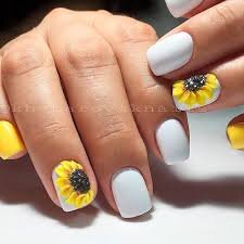 Flowers-on-Yellow-Mani-7