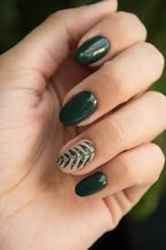 Forest-Green-Nails-7