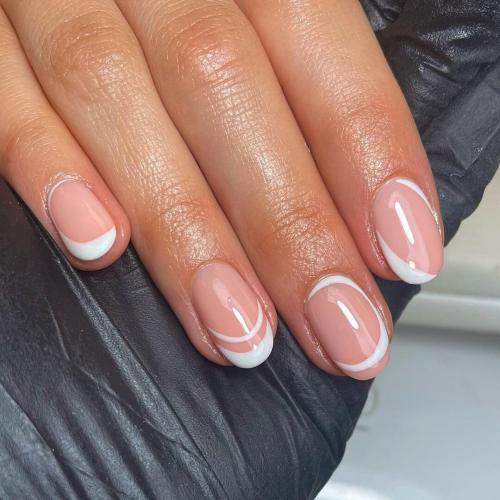 French-Manicure-Inspired-4