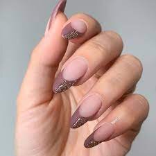 French-Mauve-Nails-4