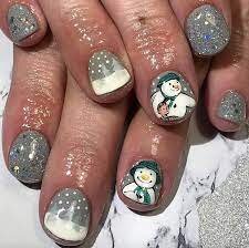 Funny-Snowmen-For-Christmas-Nails-7