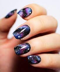 Galaxy-Fancy-Nails-Art-4