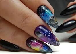 Galaxy-Fancy-Nails-Art-7