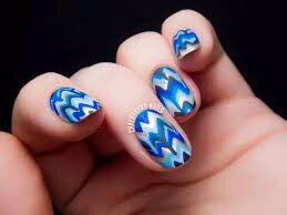 Gentle-Geometry-For-Your-Short-Nails-10