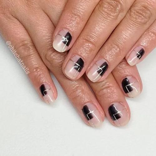 Gentle-Geometry-For-Your-Short-Nails-3