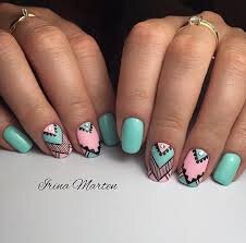 Geometry-Prom-Nails-10