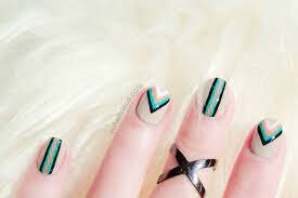 Geometry-Prom-Nails-6