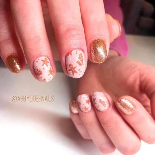 Gingerbread-Man-Nails-Art-2