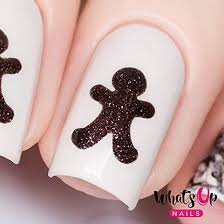 Gingerbread-Man-Nails-Art-8