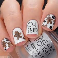 Gingerbread-Man-Nails-Art-9