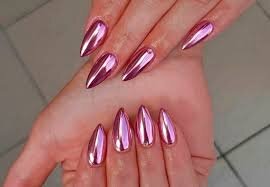 Glam-Chrome-Nail-Polish-for-Your-Perfect-Look-6