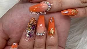 Glitter-And-Rhinestones-On-Luxury-Nails-5