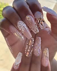 Glitter-And-Rhinestones-On-Luxury-Nails-6