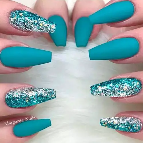 Glitter-Gradient-Nail-Art-1