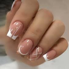 Glitter-Lines-for-Short-Coffin-Manicure-8