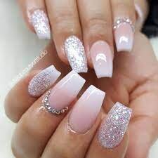 Glitter-Ombre-Short-Coffin-Mani-2