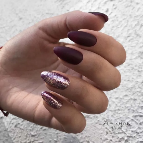 Glitter-on-Burgundy-Nails-3