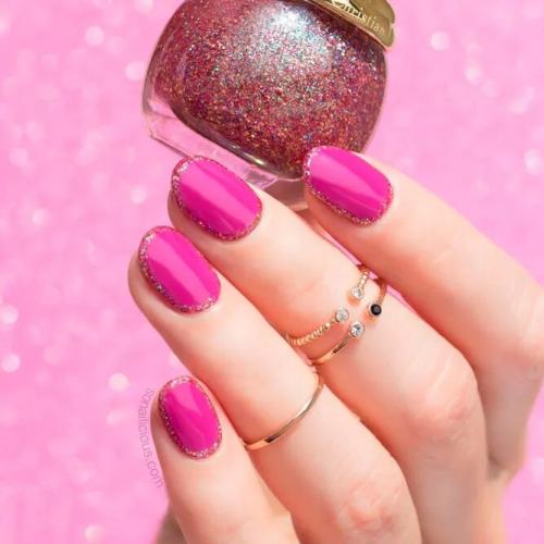 Glittery-Pink-Nails-1