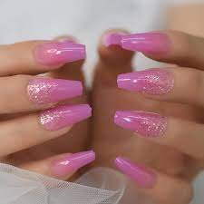 Glittery-Pink-Nails-4