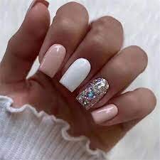 Glittery-Pink-and-White-Nails-5