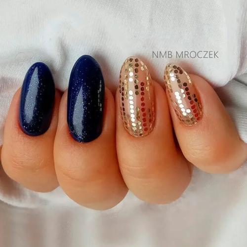 Gold-Nails-Accent-For-Your-Fall-Nails-1