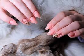Gold-Nails-Accent-For-Your-Fall-Nails-8
