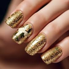 Gold-Wedding-Nail-Idea-5