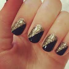 Gold-and-Black-Nails-Combination-4