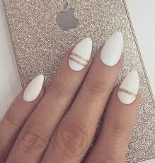 Gold-and-Silver-Accents-On-Almond-Shaped-Nails-10