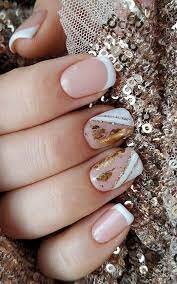 Gold-and-Silver-Accents-On-Almond-Shaped-Nails-7