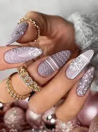 Gorgeous-Holiday-Nails-with-Stones-2