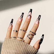 Gothic-Nails-2