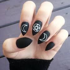 Gothic-Nails-8