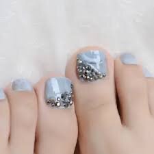 Gray-Toe-Nail-Colors-7