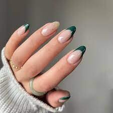 Green-Almond-Shaped-Nails-4