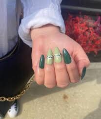 Green-Almond-Shaped-Nails-7