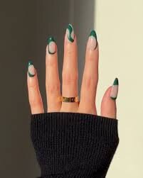 Green-Almond-Shaped-Nails-9