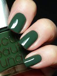 Green-Shades-for-Gel-Manicure-3