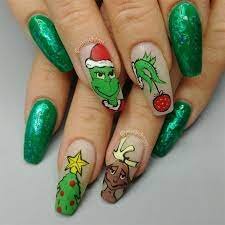 Grinch-Christmas-Nails-4