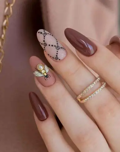 Gucci-Nail-Designs-4