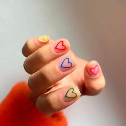 Hearts-Nail-Designs-For-Short-Shape-3