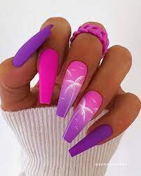 Homecoming-Nails-With-Words-Design-10