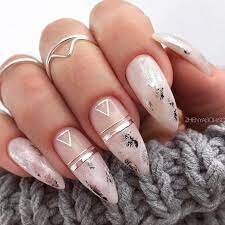 Homecoming-Nails-With-Words-Design-3