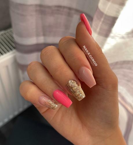 Hot-Pink-and-Glittered-Glamour-1