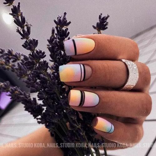 Intricate-Luxury-Nails-With-Stripes-1