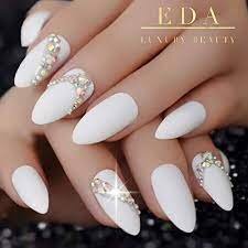 Jeweled-Luxury-Nails-2