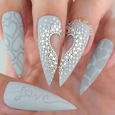 Jeweled-Luxury-Nails-4