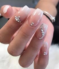 Jewels-on-Shorties-Nails-10