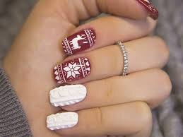 Knitted-Pattern-For-Christmas-Nails-5